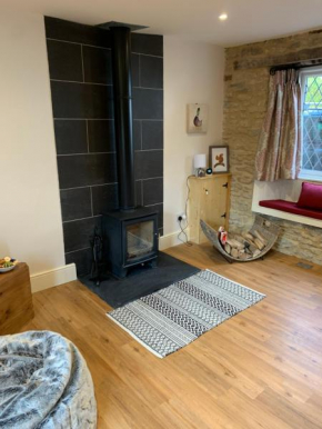 Cotswold Coombe Cottage, Wotton-Under-Edge